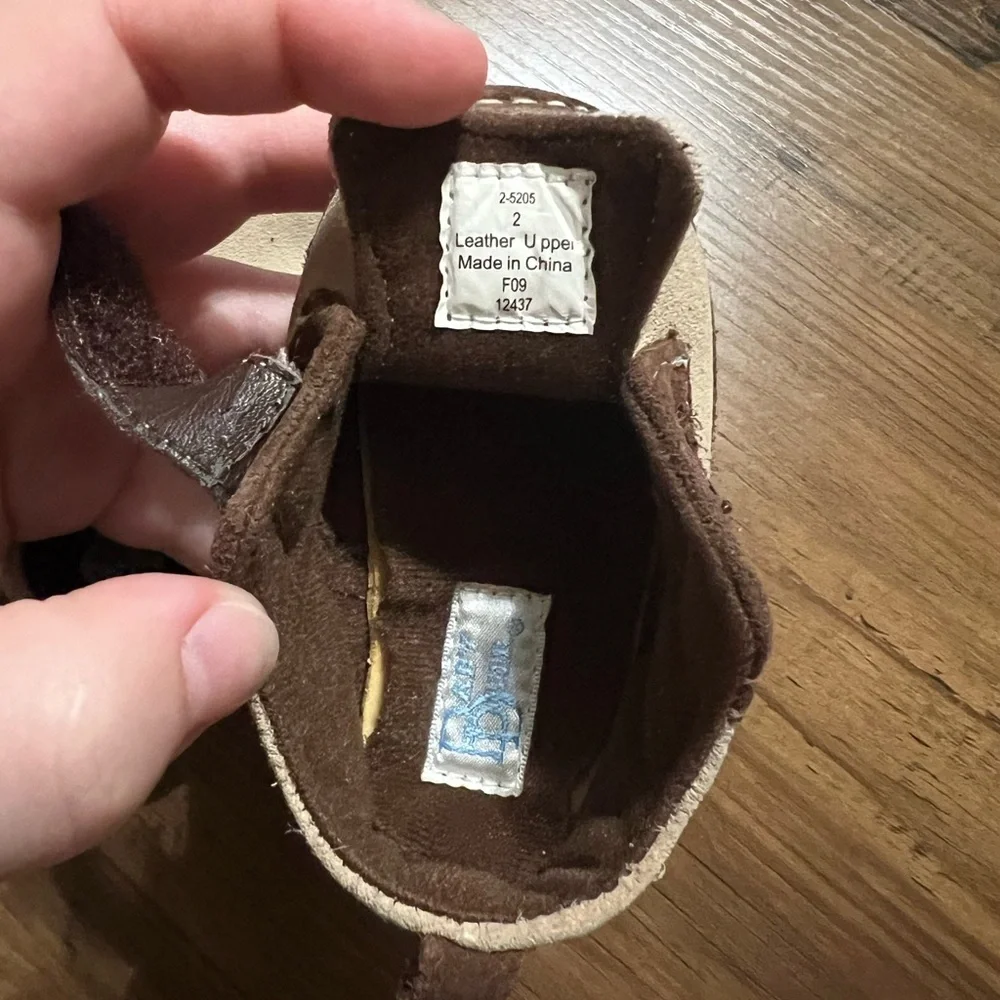 Baby Deer Vintage 80s Brown and Tan Suede Baby Shoes Size 2